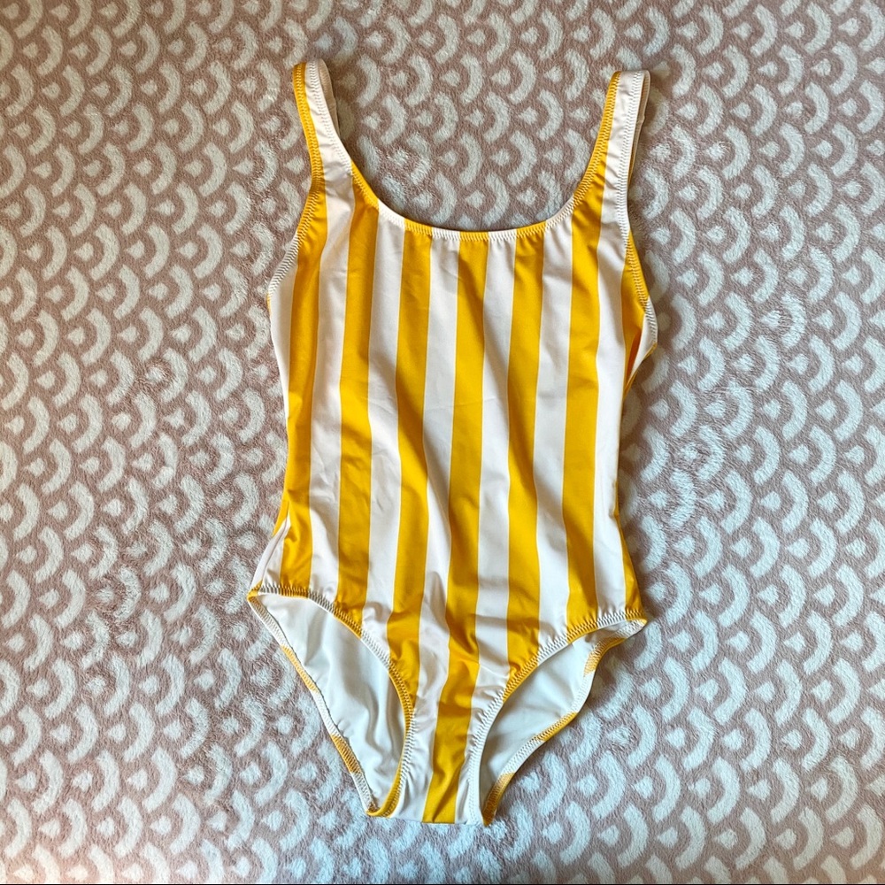 Solid & Striped Anne-Marie